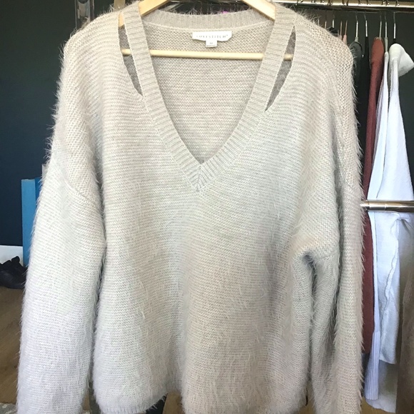 LOVESTITCH V Neck Fuzzy Sweater - Picture 1 of 2